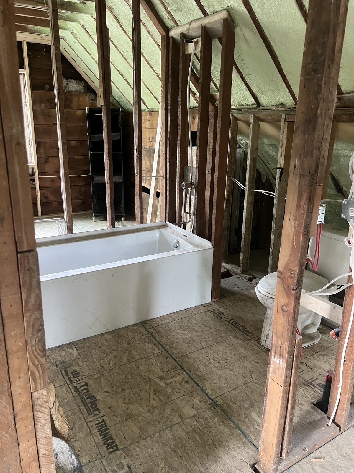 Mawejje Custom Plumbing — licensed Winnipeg Manitoba plumber on the job: emergency plumbing repairs, 24/7 plumbing contractors, residential plumbers, commercial plumbing companies, drain and pipe installation.